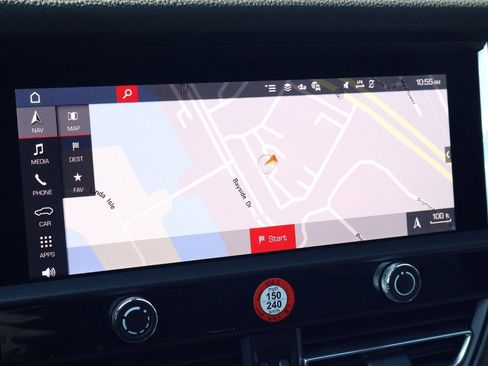 New 2026 Porsche Macan image 18