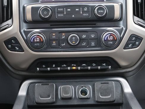 Used 2017 GMC Sierra 1500 Denali w/ Denali Ultimate Package AWD/4WD image 21