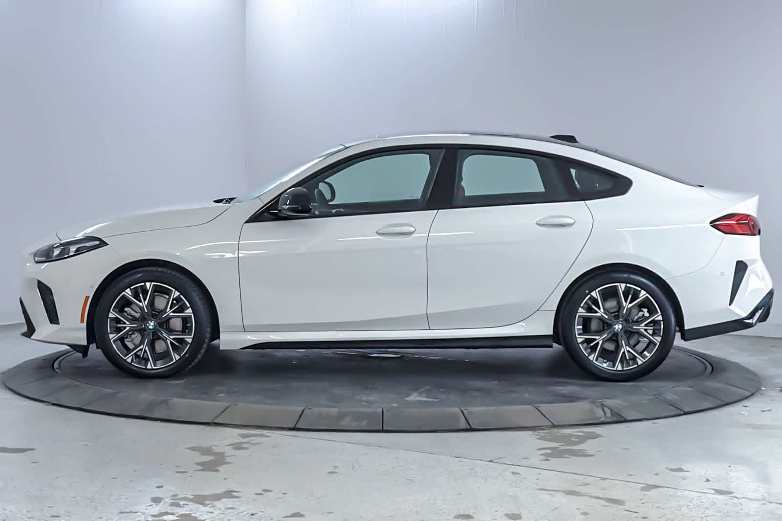 Used 2026 BMW 228i w/ Premium Package FWD image 5