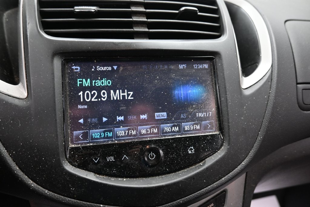 Used 2016 Chevrolet Trax LT FWD image 35
