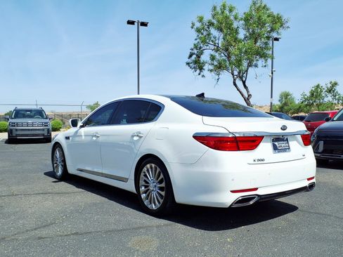 Used 2017 Kia K900 Luxury RWD image 4