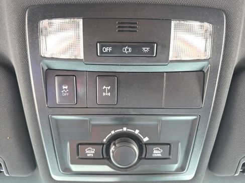 Used 2018 Toyota Tacoma TRD Off-Road AWD/4WD image 29