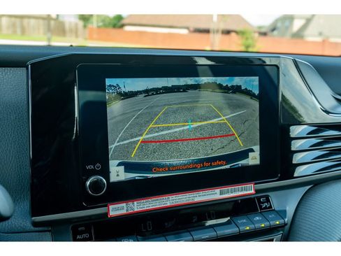 Used 2026 Toyota Camry SE FWD image 23