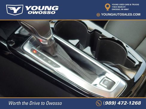 Used 2025 Chevrolet Trax ACTIV w/ Sunroof Package FWD image 21