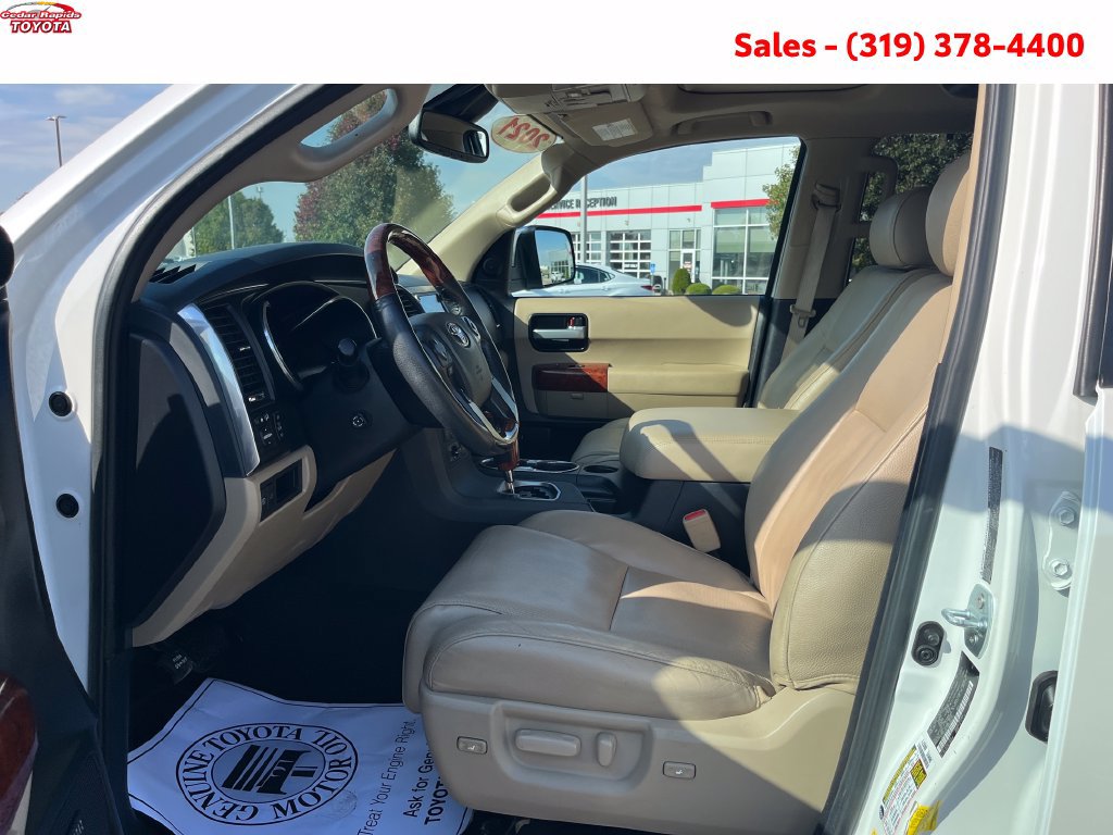 Certified 2021 Toyota Sequoia Platinum AWD/4WD image 14