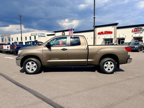 Used 2013 Toyota Tundra 4x4 Double Cab w/ Tow Pkg image 3