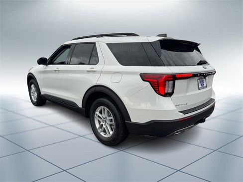 New 2026 Ford Explorer Active w/ Active Comfort Package image 5