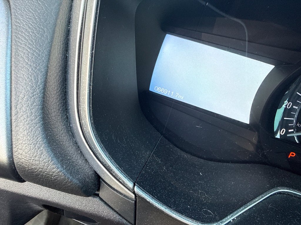 Used 2016 Ford Fusion SE FWD image 9
