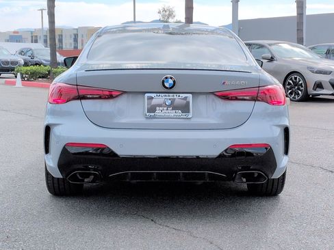 Used 2025 BMW M440i Coupe w/ Premium Package image 9