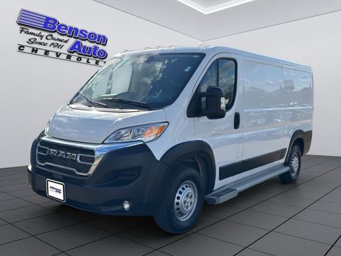 Used 2025 RAM ProMaster 2500 w/ U-Haul Equipment Group FWD image 1