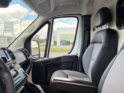 New 2026 RAM ProMaster 3500 w/ Convenience Group FWD image 33