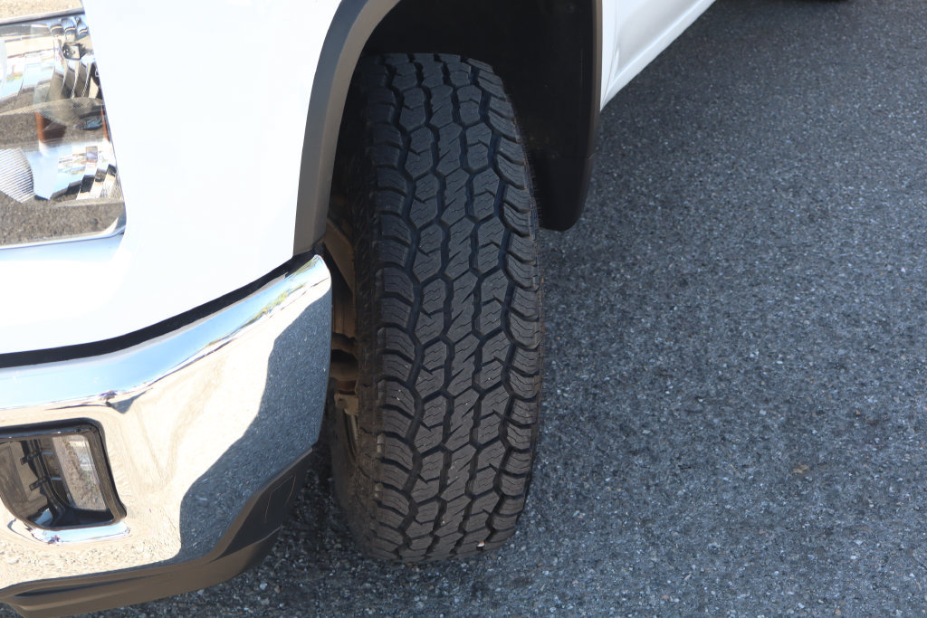 Used 2024 Chevrolet Silverado 2500 LT w/ All Star Edition AWD/4WD image 49