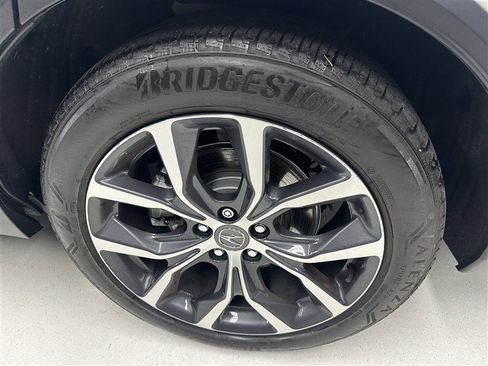 Used 2023 Acura MDX SH-AWD w/ Technology Package image 18