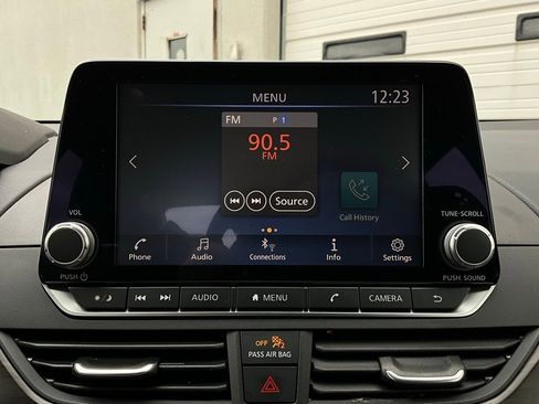 Used 2025 Nissan Altima 2.5 SV image 28