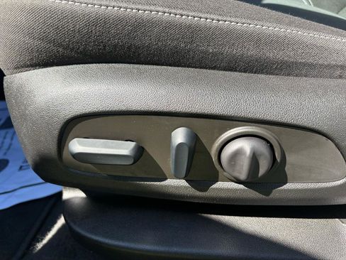 Used 2023 Chevrolet Blazer LT w/ Driver Confidence Package FWD image 6