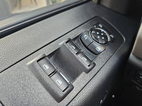 Used 2020 Ford F150 Lariat AWD/4WD image 38