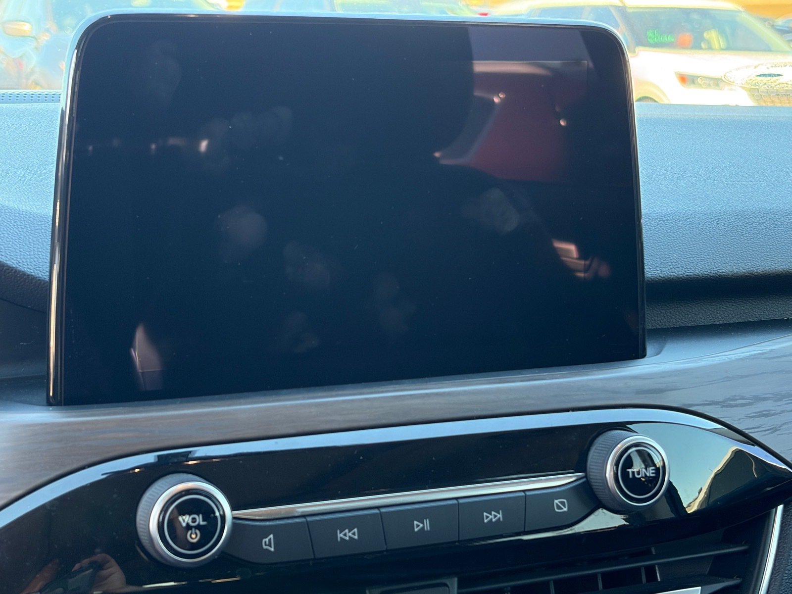 Used 2020 Ford Escape Titanium FWD image 11