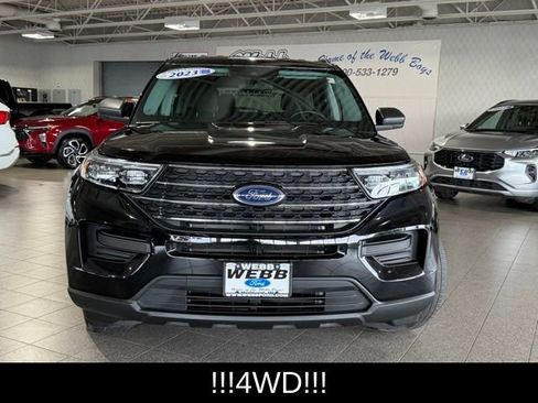 Used 2023 Ford Explorer XLT w/ Class IV Trailer Tow Package AWD/4WD image 3