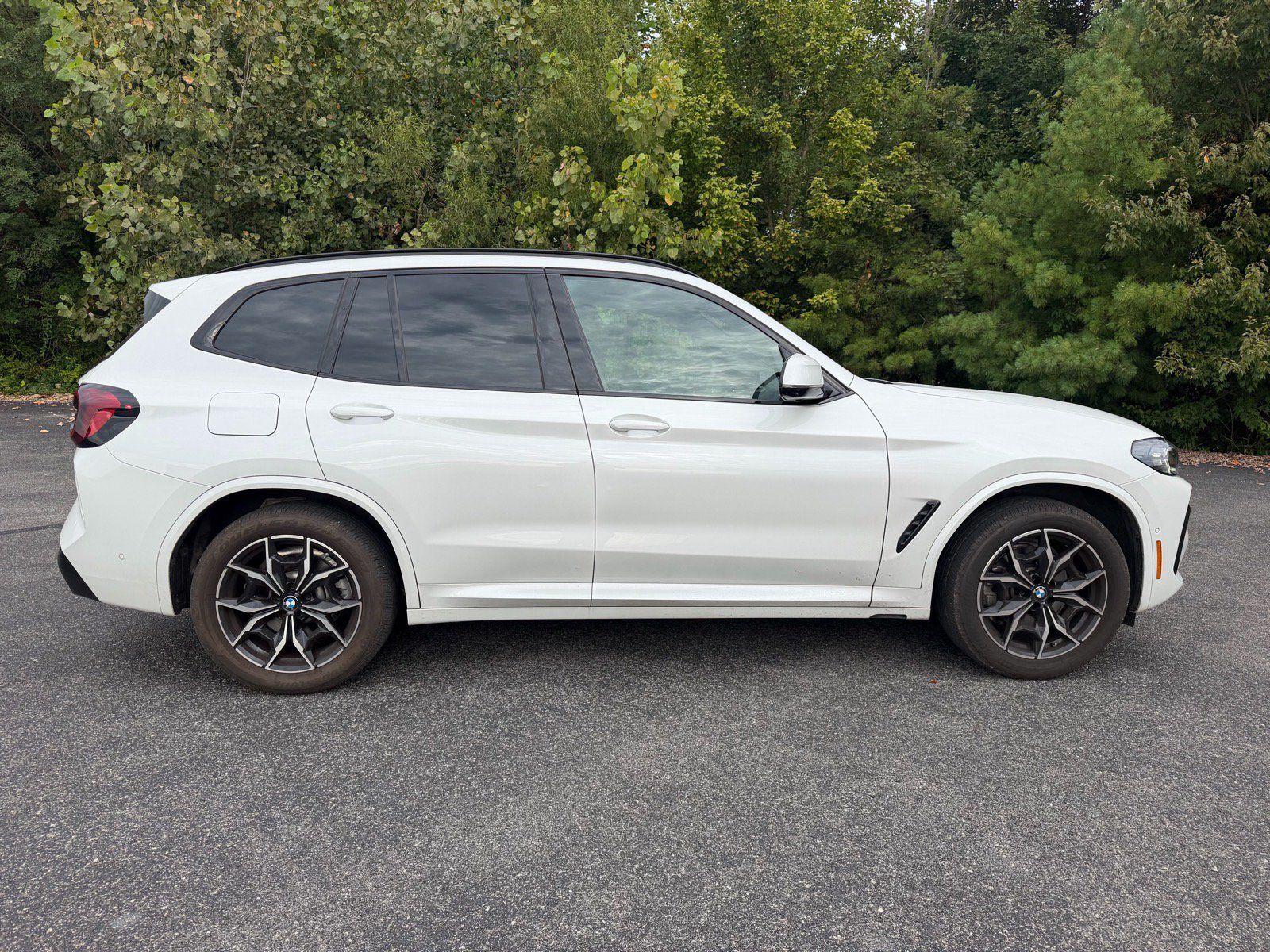 Used 2024 BMW X3 xDrive30i w/ Premium Package AWD/4WD image 17