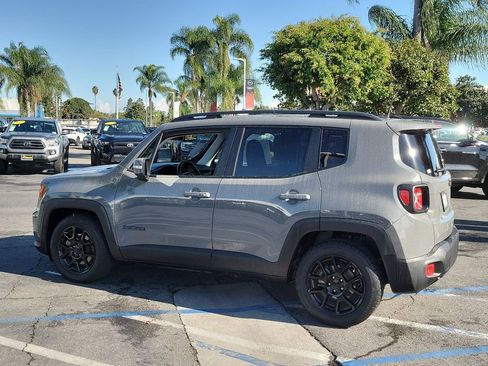 Certified 2020 Jeep Renegade Altitude w/ UConnect 8.4 Nav Group image 25