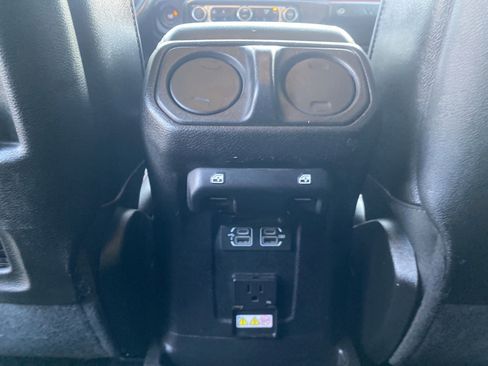 Used 2020 Jeep Wrangler Unlimited Rubicon AWD/4WD image 26