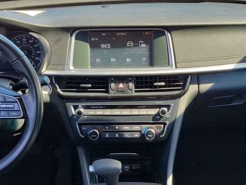 Used 2019 Kia Optima S FWD image 15
