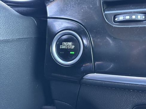 Used 2017 Buick Encore Essence image 5