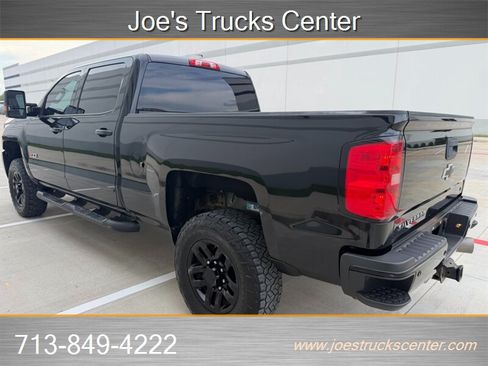 Used 2018 Chevrolet Silverado 2500 LT w/ Midnight Edition AWD/4WD image 40