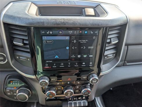 Used 2022 RAM 1500 Big Horn AWD/4WD image 28