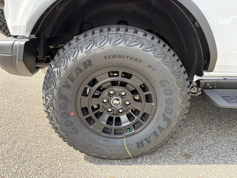 New 2026 Ford Bronco Badlands AWD/4WD image 17