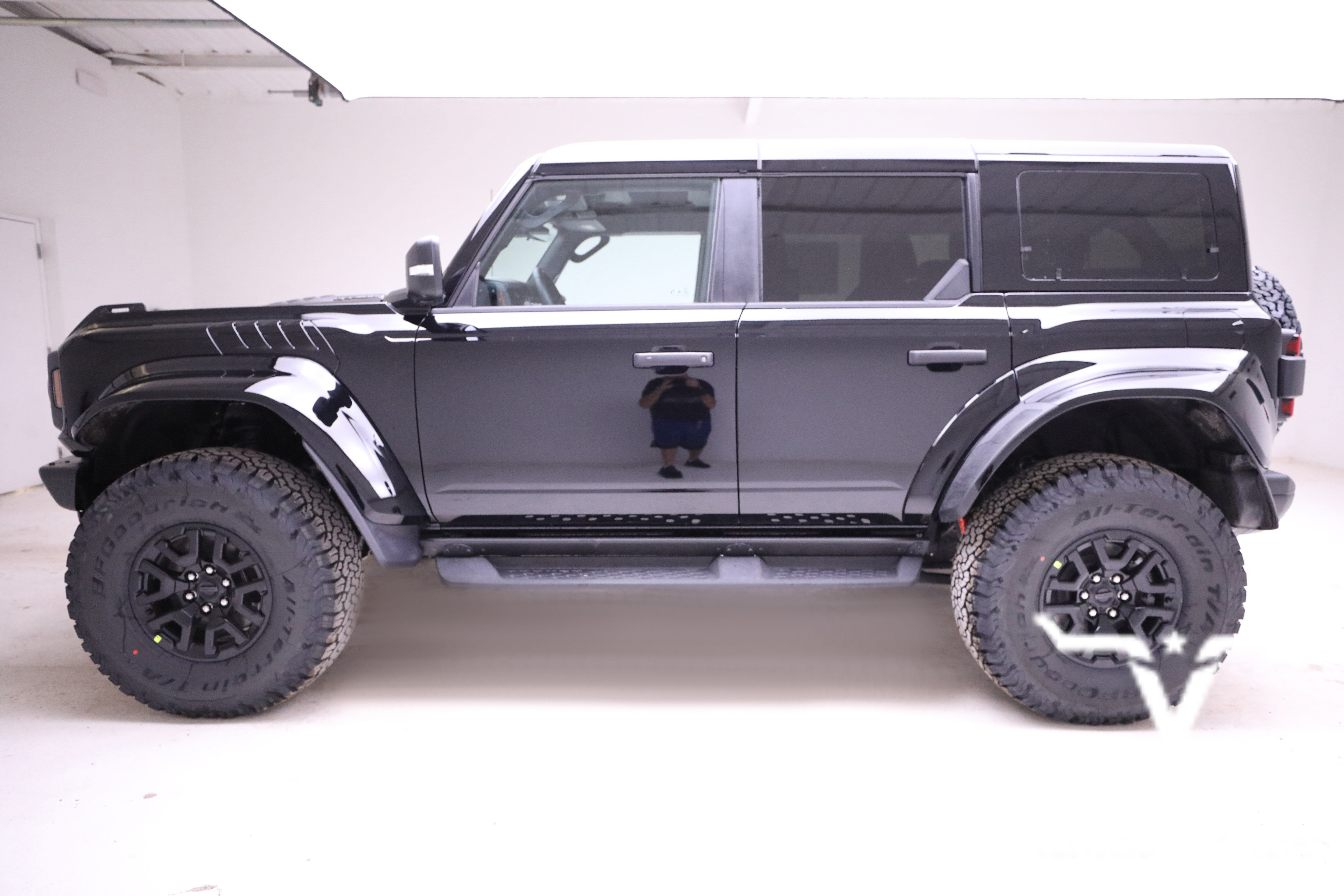 New 2026 Ford Bronco Raptor AWD/4WD image 2