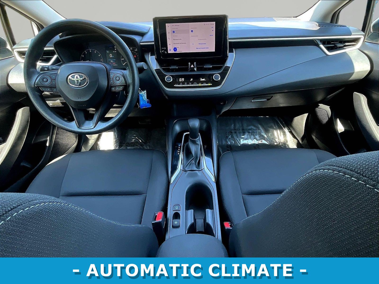 Used 2024 Toyota Corolla LE FWD image 7