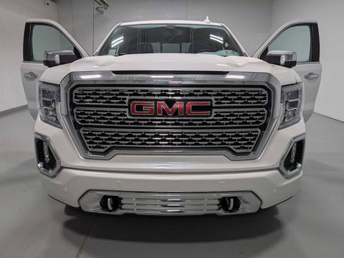 Certified 2022 GMC Sierra 1500 Denali w/ Denali Premium Package image 16