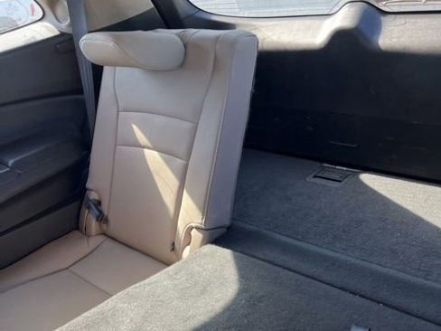 Used 2016 Honda Pilot Touring image 7