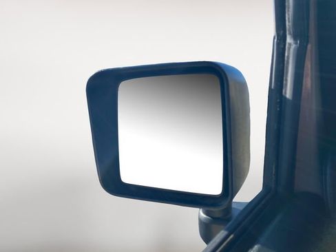 Used 2017 Jeep Wrangler Unlimited Rubicon w/ Cold Weather Group image 27