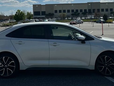 Used 2020 Toyota Corolla SE image 4