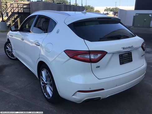 Used 2019 Maserati Levante GranLusso AWD/4WD image 5