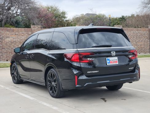 Certified 2025 Honda Odyssey Sport-L image 8