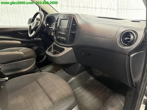 Used 2020 Mercedes-Benz Metris image 5