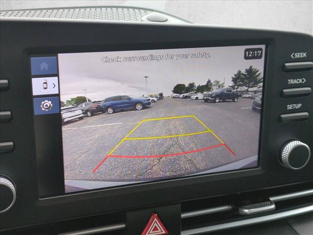 Used 2025 Hyundai Elantra Hybrid FWD image 13