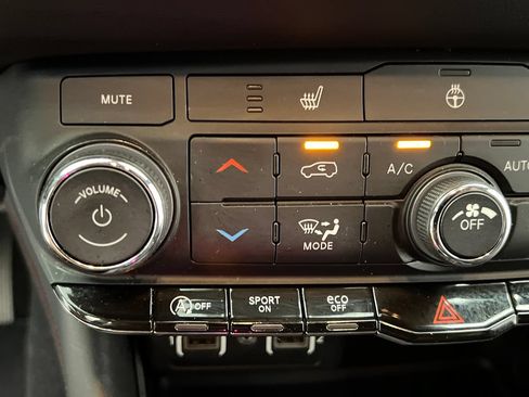Used 2025 Dodge Durango GT AWD/4WD image 58