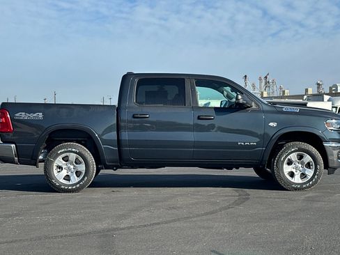 New 2026 RAM 1500 4x4 Crew Cab image 2