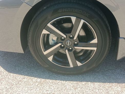 Used 2025 Nissan Sentra SV w/ All-Weather Package FWD image 26