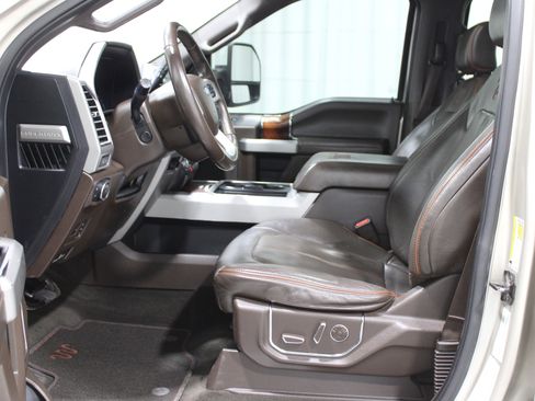 Used 2017 Ford F350 King Ranch w/ King Ranch Ultimate Package image 3