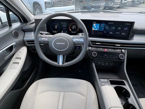 Used 2024 Hyundai Sonata SEL FWD image 16