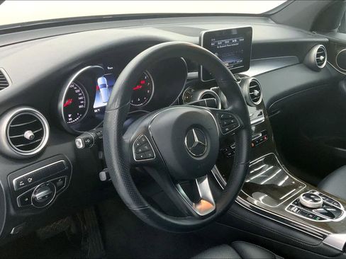 Used 2019 Mercedes-Benz GLC 300 image 14