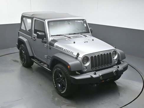 Used 2016 Jeep Wrangler Sport w/ Quick Order Package 24S AWD/4WD image 34