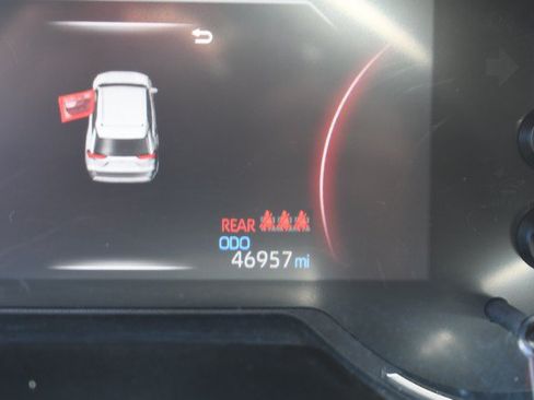Certified 2024 Toyota RAV4 LE AWD/4WD image 32