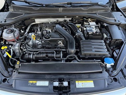 Certified 2024 Volkswagen Jetta SE w/ Panoramic Sunroof Package image 26