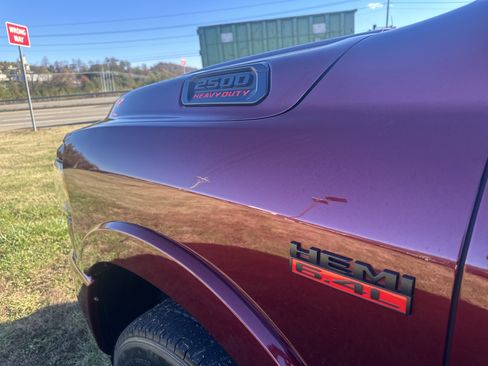 Used 2021 RAM 2500 Limited image 9